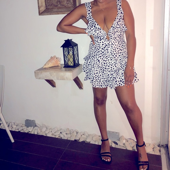 Forever 21 Dresses & Skirts - Flirty dress